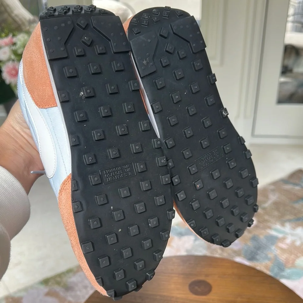 Nike Women's Sneakers - Light Blue and Peach - Picture 4 of 5